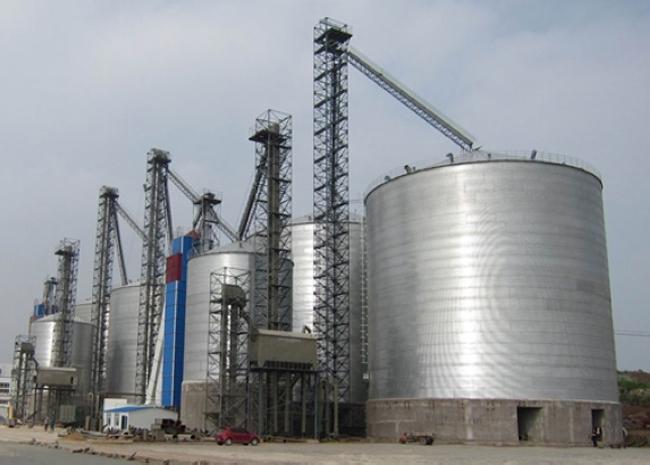 清原大型钢板库构造参数及水泥储存质量